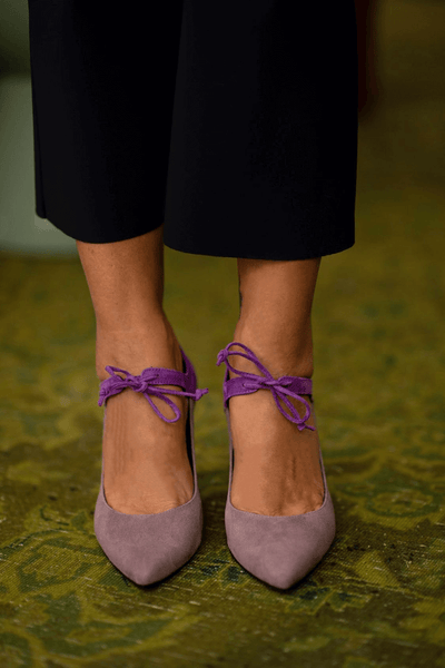 LUCREZIA | V-Neck with Ankle Tie