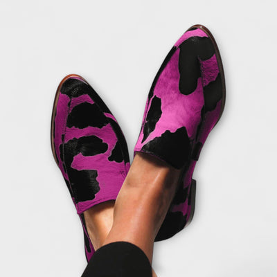 Paloma – Elegant Cow Print for a Unique Style