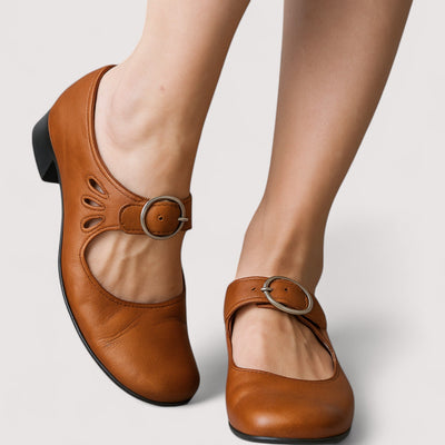Clara | Elegant Faux Leather Neckline for a Refined Look