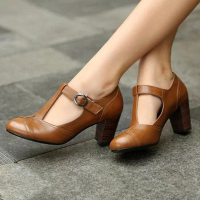 RACHELE | Elegant T-strap low-heeled shoe for a sophisticated look
