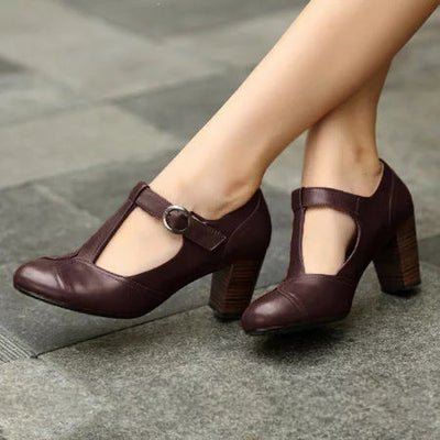 RACHELE | Elegant T-strap low-heeled shoe for a sophisticated look