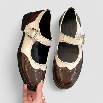 AURELIA | Elegant Whisper Light Shoes for a Touch of Sophisticated Style