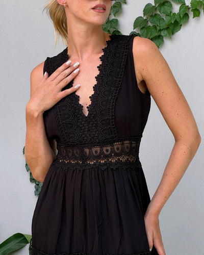 Lily - Flattering Maxi Dress